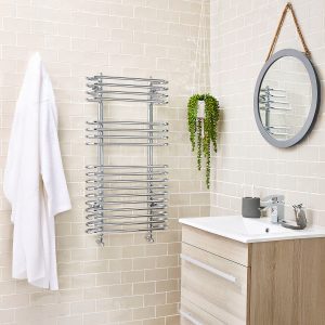 Kartell Oakland 920 x 500mm chrome C-shaped heated towel rail with curved horizontal bars